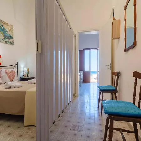 Holiday home Sea Breeze Sea View Seafront *